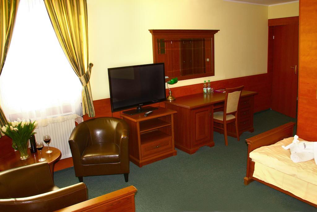 Hotelik & Restauracja Amber Raszyn Phòng bức ảnh